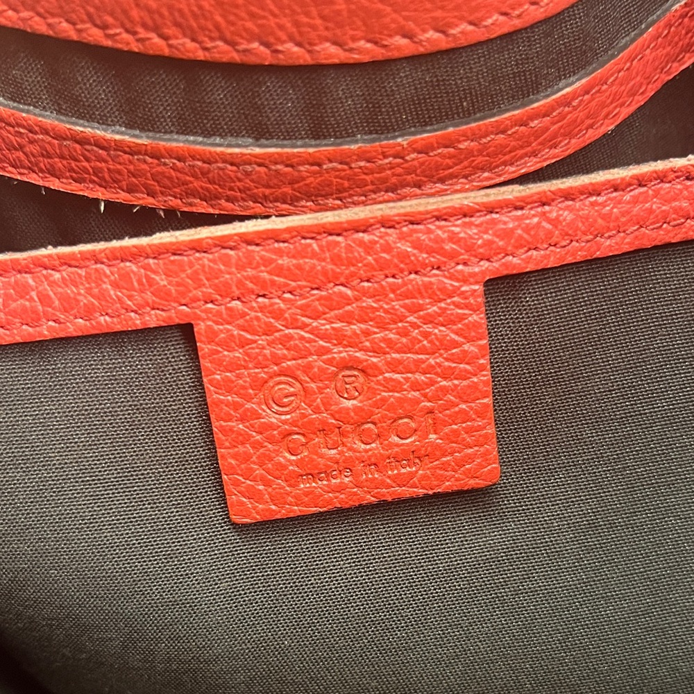 Gucci Red Leather Shoulder Bag - Picture 8 of 16